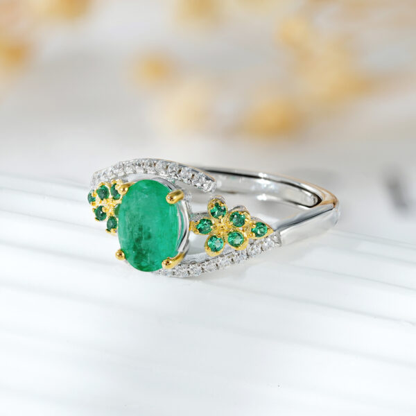 Elegant Niche Design S925 Silver Natural Emerald Ring - Image 7