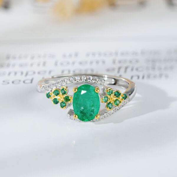 Elegant Niche Design S925 Silver Natural Emerald Ring - Image 6