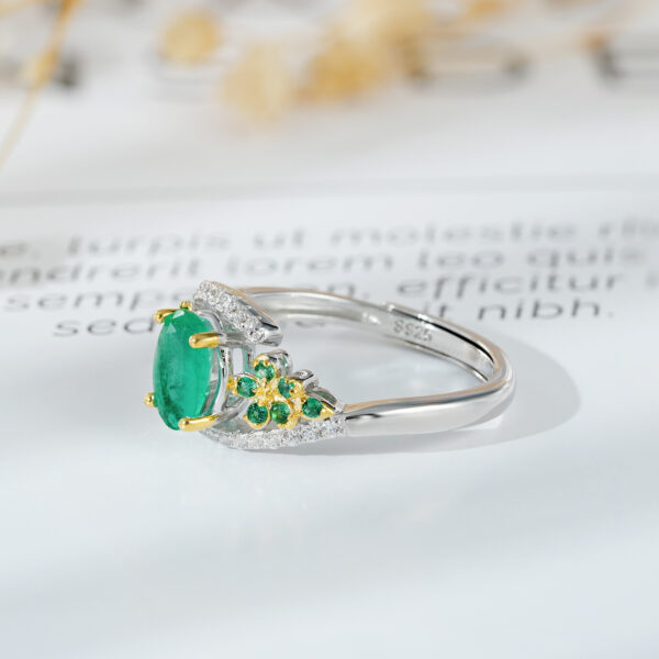 Elegant Niche Design S925 Silver Natural Emerald Ring - Image 5